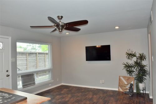 apt-27-1529 Wirt Rd, Houston, TX, 77055-4938 | Card Image