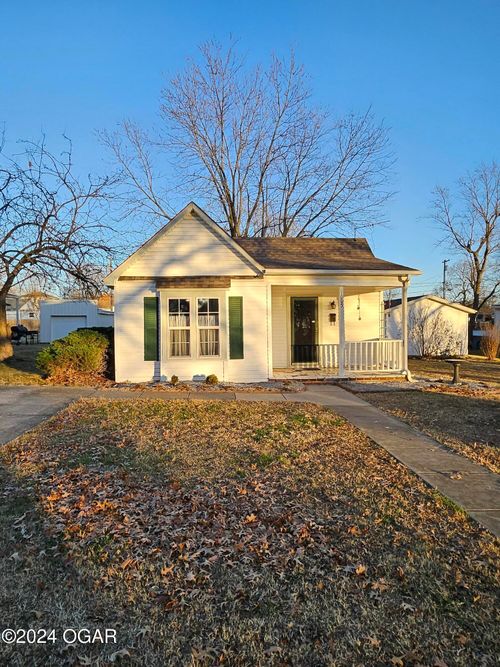 1005 4th Street, Monett, MO, 65708 | Card Image