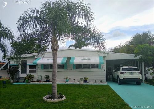 17 Madrid Ln, Port St Lucie, FL, 34952-8515 | Card Image