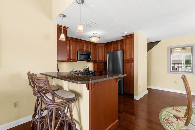 APT-10 - 109 Bayshore Rd, Condo with 2 bedrooms, 2 bathrooms and null parking in Nokomis FL | Image 9