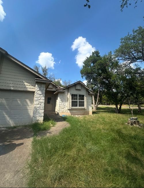 18631 Champions Cir, Lago Vista, TX, 78645-8601 | Card Image