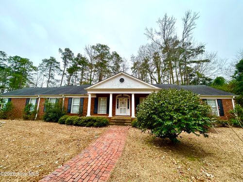 1203 Dogwood Ln, Laurinburg, NC, 28352-3401 | Card Image