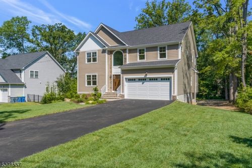 3 Blackthorne Rd, Warren, NJ, 07059-5108 | Card Image