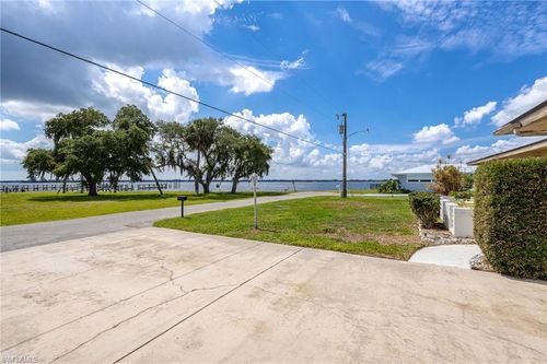 1805 Stevenson Rd, NORTH FORT MYERS, FL, 33917-3236 | Card Image