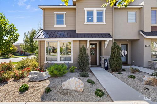 4253 E Parkcenter Blvd, Boise, ID, 83716-4737 | Card Image