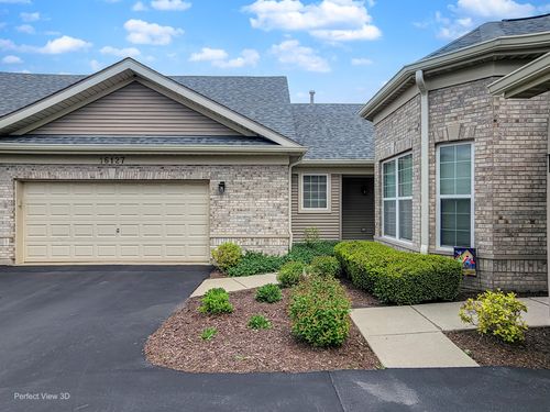 16127 Powderhorn Lake Way, Crest Hill, IL, 60403-1556 | Card Image