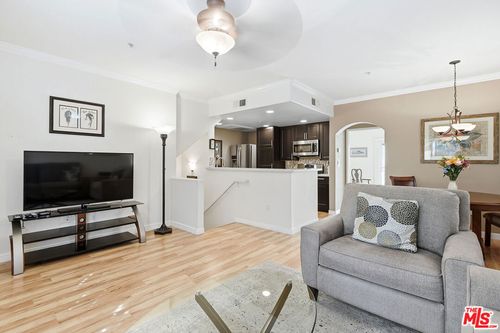 110-5240 Premiere Hills Cir, Woodland Hills, CA, 91364-0895 | Card Image