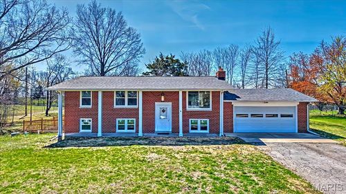 3126 Darryl Dr, Foristell, MO, 63348-1226 | Card Image