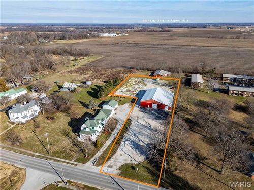 500 Piper Ln, Pittsfield, IL, 62363-1907 | Card Image