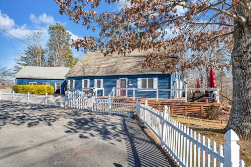 100 Sandpiper Dr, Huddleston, VA, 24104-2803 | Card Image