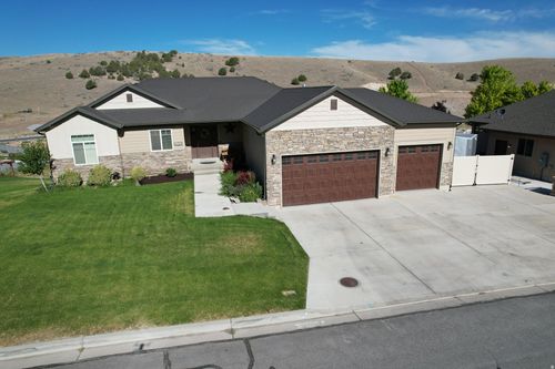 1134 Vista Ridge Dr, Santaquin, UT, 84655-4604 | Card Image
