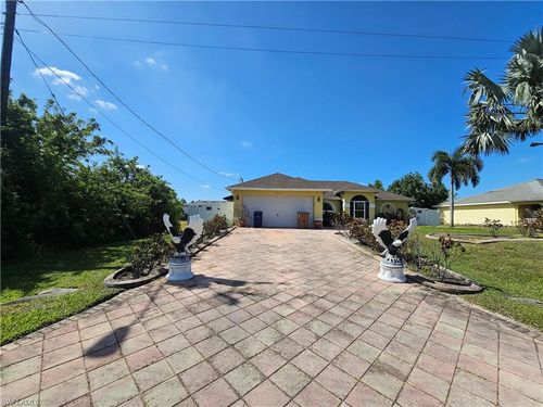 3903 1st St Sw, Lehigh Acres, FL, 33976-2126 | Card Image