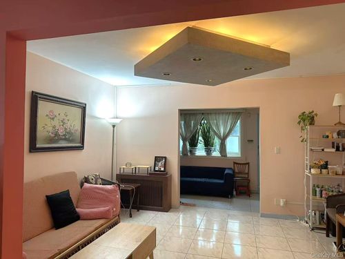 9703 105th St, Ozone Park, NY, 11416-2708 | Card Image