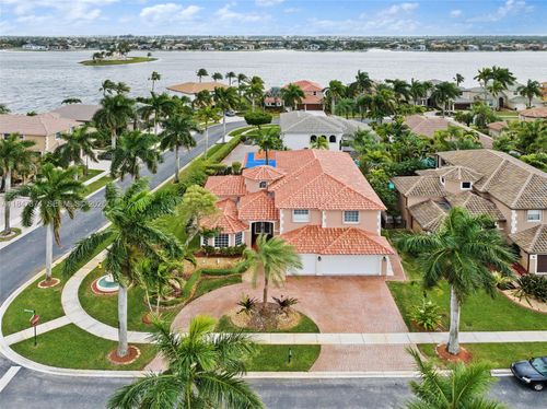 18900 32nd Ct, Miramar, FL, 33029-5835 | Card Image