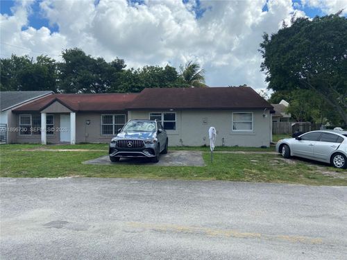 3954 Nw 182nd Ln, Miami Gardens, FL, 33055-3403 | Card Image