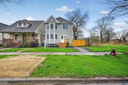 4486 Seyburn St, Detroit, MI, 48214-1018 | Card Image