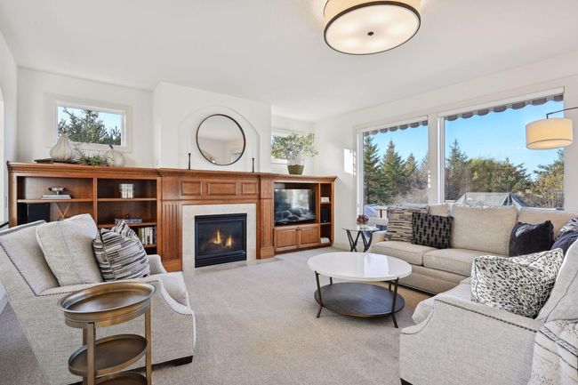 Family room overlooks the backyard oasis. | Image 13