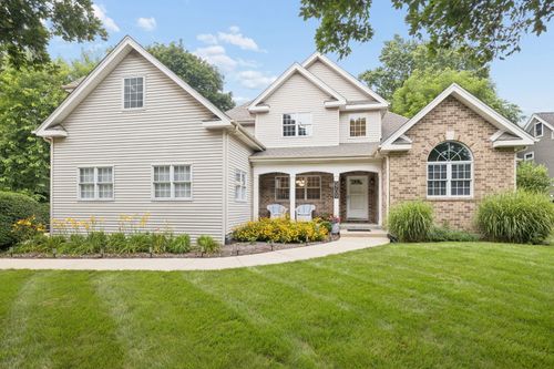5709 Lenox Rd, Lisle, IL, 60532-2644 | Card Image