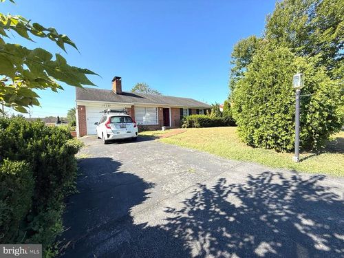 17727 Crest Dr, HAGERSTOWN, MD, 21740-7009 | Card Image