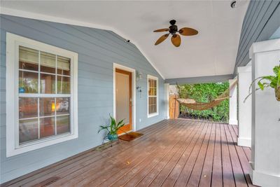 End to end front covered porch | Image 2