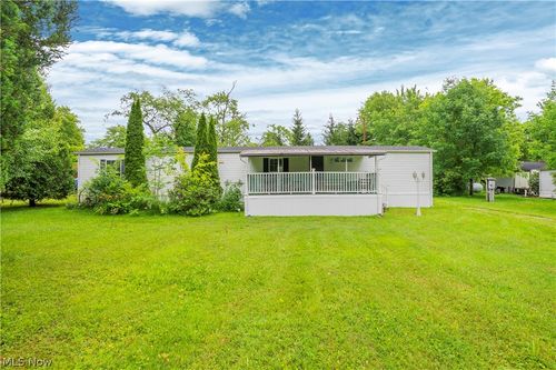 6886 Lindsley Avenue, Andover, OH, 44003 | Card Image