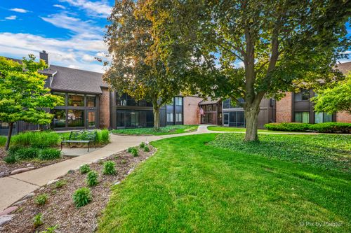 20-710 Saint Andrews Ln, Crystal Lake, IL, 60014-7033 | Card Image