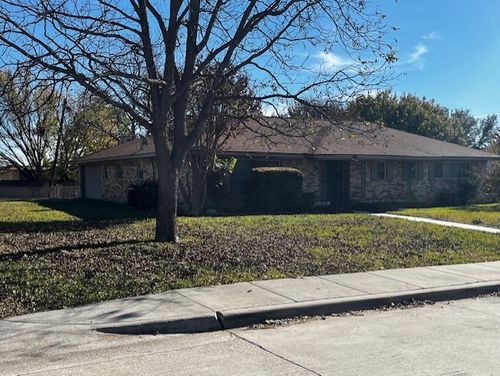 1222 Nw 14th St, Grand Prairie, TX, 75050-3236 | Card Image