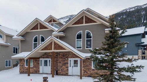 421 Castle Mountain Way, Rural Pincher Creek No. 9, M.d. Of, AB, T0K1W0 | Card Image