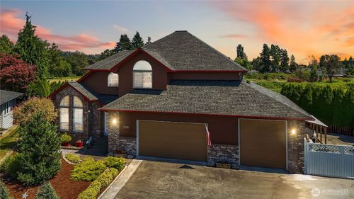 3700 Gracie Pl, Longview, WA, 98632-4785 | Card Image