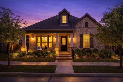 4817 Beaver Creek Dr, Arlington, TX, 76005-1319 | Card Image
