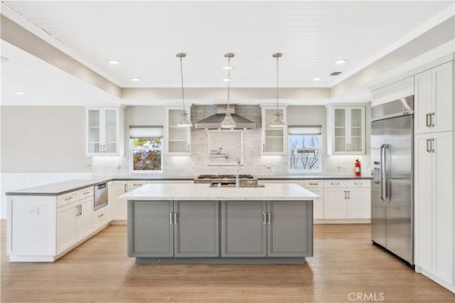 368 Costa Mesa St, Costa Mesa, CA, 92627-2355 | Card Image