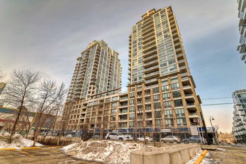 1723-222 Riverfront Avenue Sw, Calgary, AB, T2P0W3 | Card Image
