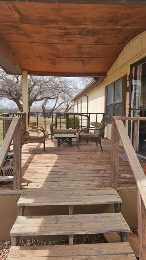 515 W Logan Avenue, Cashion, OK, 73016 | Card Image
