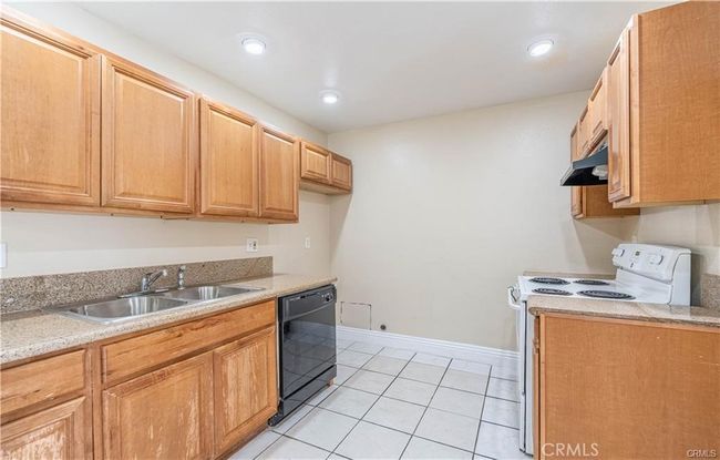 UNIT-612 - 212 S Kraemer Blvd, Condo with 2 bedrooms, 2 bathrooms and null parking in Placentia CA | Image 5