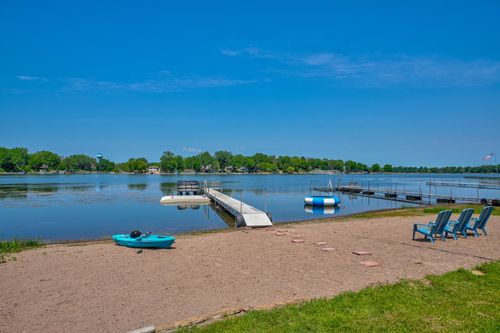 29645 Neal Ave, Lindstrom, MN, 55045-9444 | Card Image