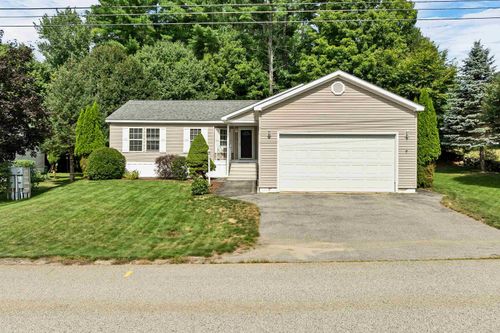 29 Northbrook, Tilton, NH, 03276 | Card Image