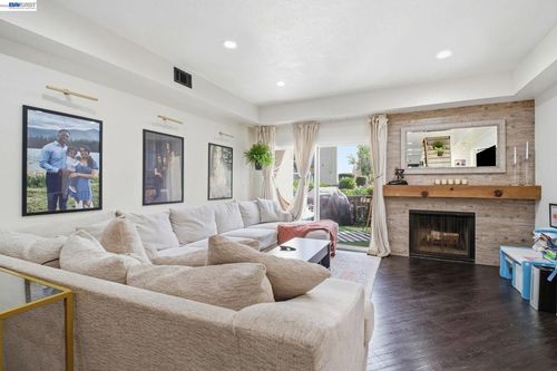 14404 Seagate Dr, San Leandro, CA, 94577-6404 | Card Image