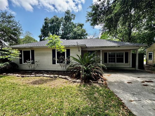 4535 Clermont Ave, Groves, TX, 77619-3013 | Card Image