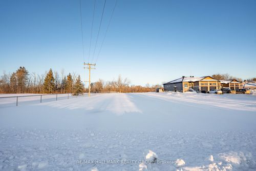 00 Water St, Prescott Russell, ON, K0B1L0 | Card Image