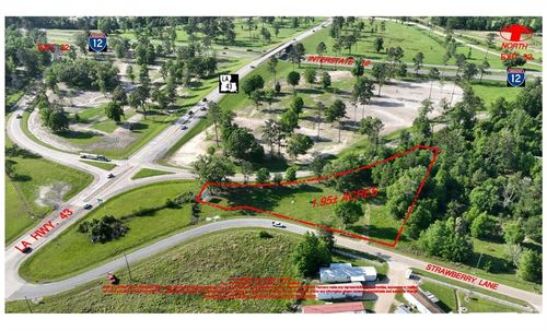 30525 Strawberry Ln, Hammond, LA, 70403-8354 | Card Image