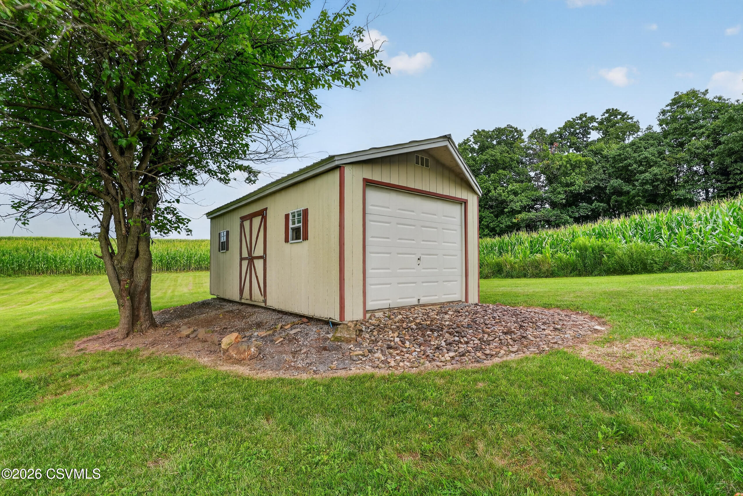 Residential in Middleburg 5