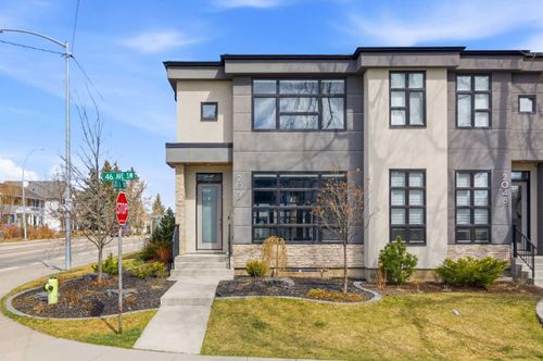 2052 46 Ave Sw, Calgary, AB, T2T2R9 | Card Image