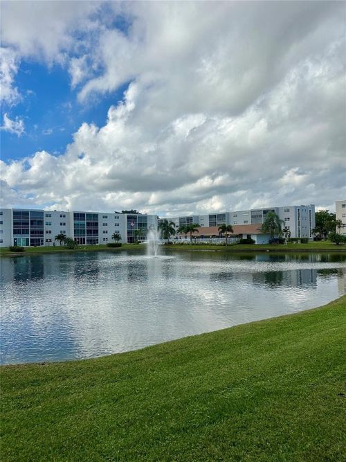 107-325 Se 11th Ter, Dania Beach, FL, 33004-5259 | Card Image