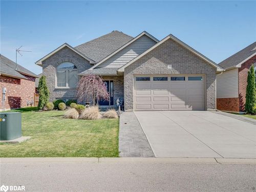 6 Redbud Cres, Simcoe, ON, N3Y0B7 | Card Image