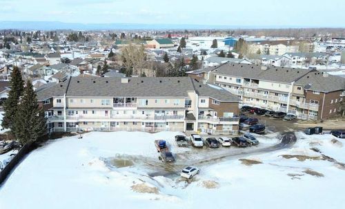 210-205 12 Ave Sw, Slave Lake, AB, T0G2A4 | Card Image