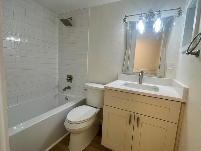 Bathroom 2 | Image 21