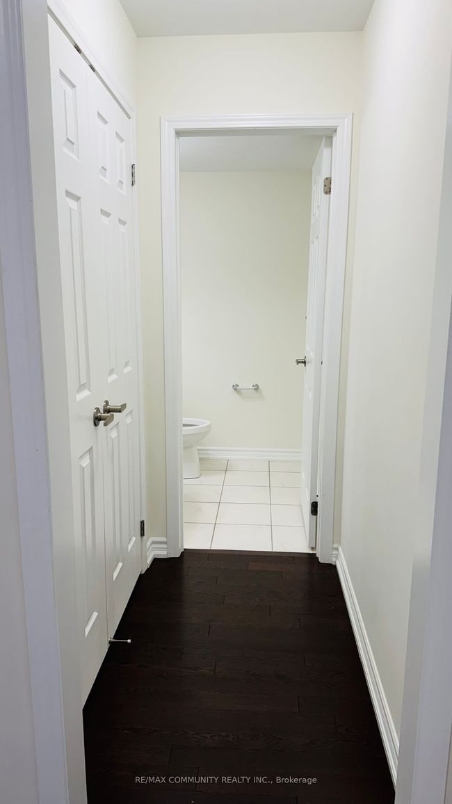 47 Whitefish St, House attached with 4 bedrooms, 3 bathrooms and 1 parking in Whitby ON | Image 6