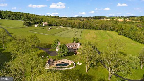 4635 Newark Rd, COCHRANVILLE, PA, 19330-1604 | Card Image