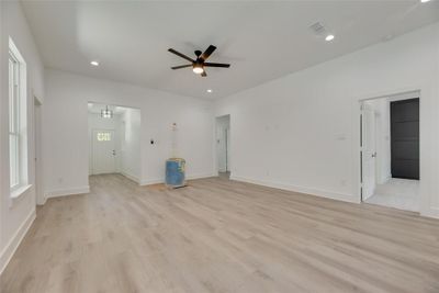 2636 Tanner Street, House other with 4 bedrooms, 2 bathrooms and null parking in Dallas TX | Image 3