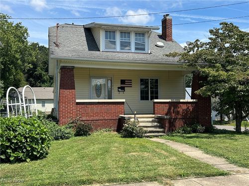 403 Seborn Ave, Zanesville, OH, 43701-5618 | Card Image